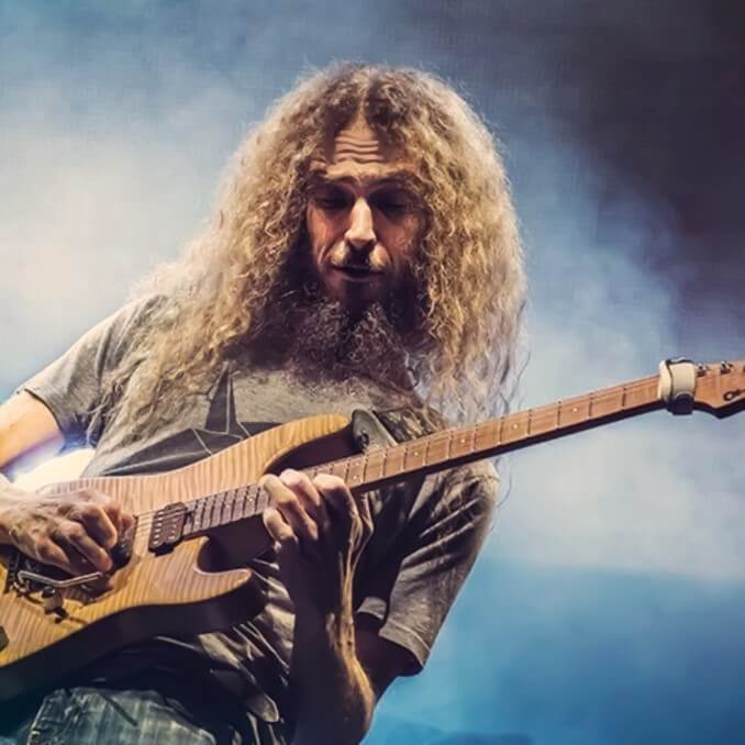 Guthrie-Govan-jazz-fusion-guitarist