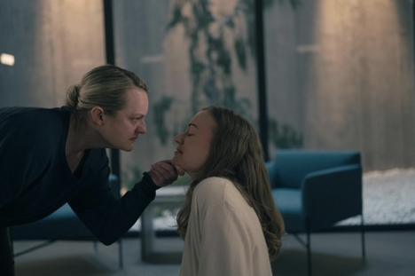 handmaid-tale-scene