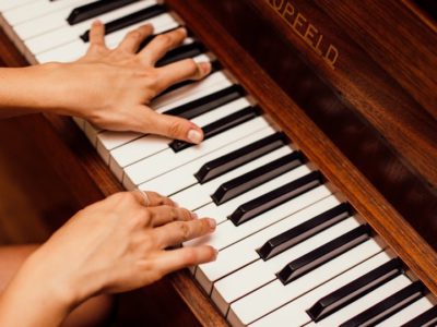 Our-Top-18-Easy-Beginner-Piano-Songs