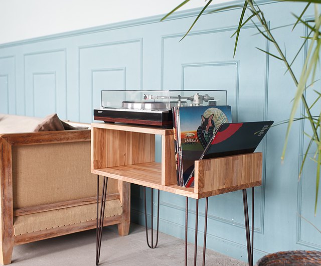 LumiWood-Record-Player-Stand