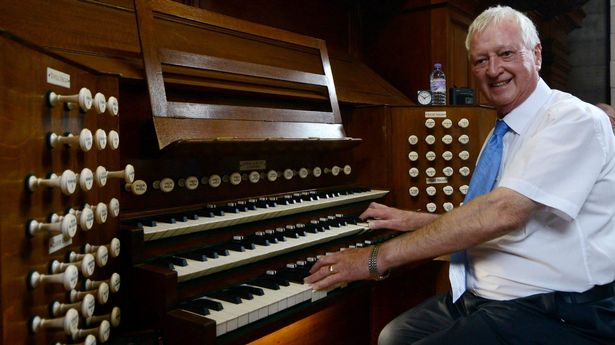 old-man-playing-organ